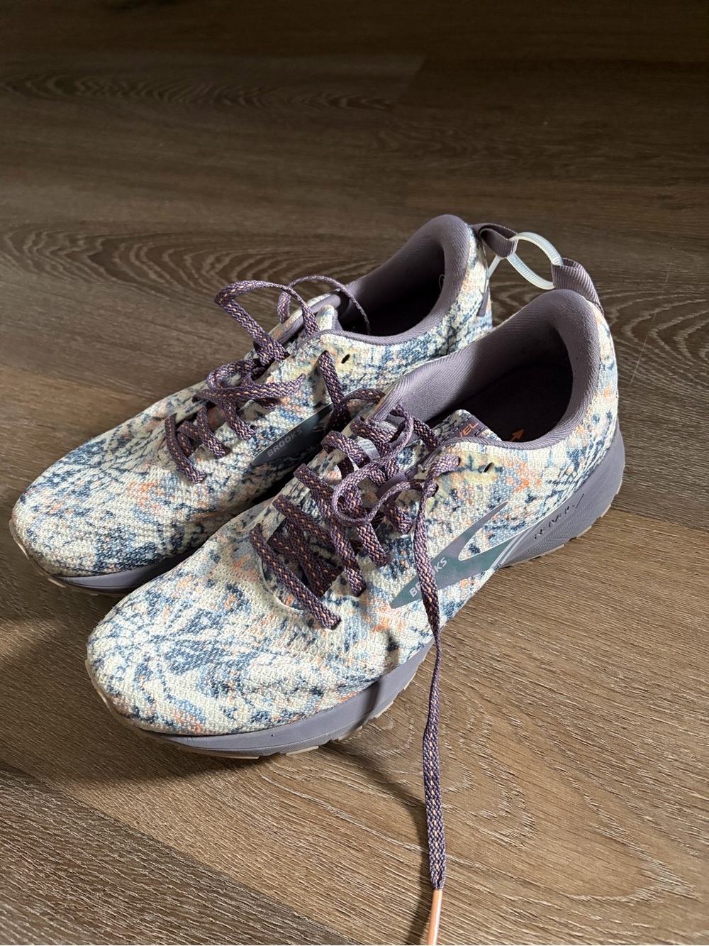 Brooks Revel 5 Women’s 9.5 Multicolor Knit Running Shoes Sneakers
